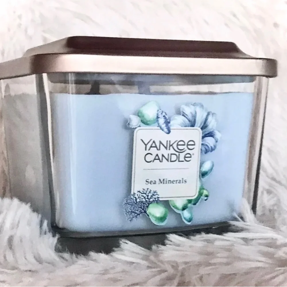 Yankee Candle Sea Minerals Blue square medium elevation Jar Candle